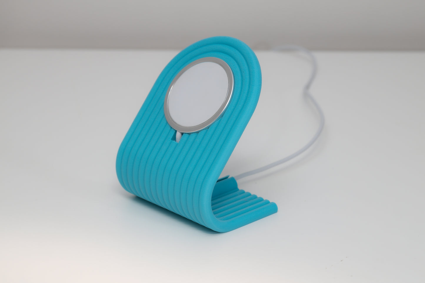 Magsafe Compatible iPhone Charging Stand - Blue