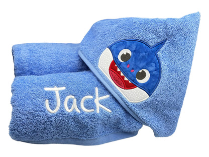 Kids' Hooded Towel with BABY SHARK (do do do)