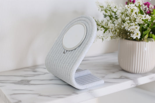 Magsafe Compatible iPhone Charging Stand - Marble